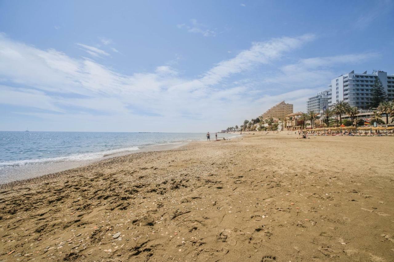 Fantanstico Apartamento Sobre El Mar Benalmádena Exterior foto