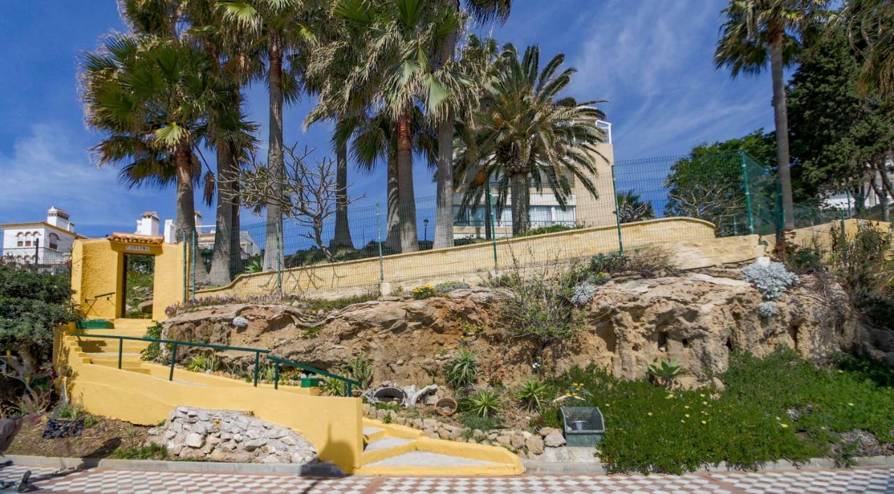 Fantanstico Apartamento Sobre El Mar Benalmádena Exterior foto